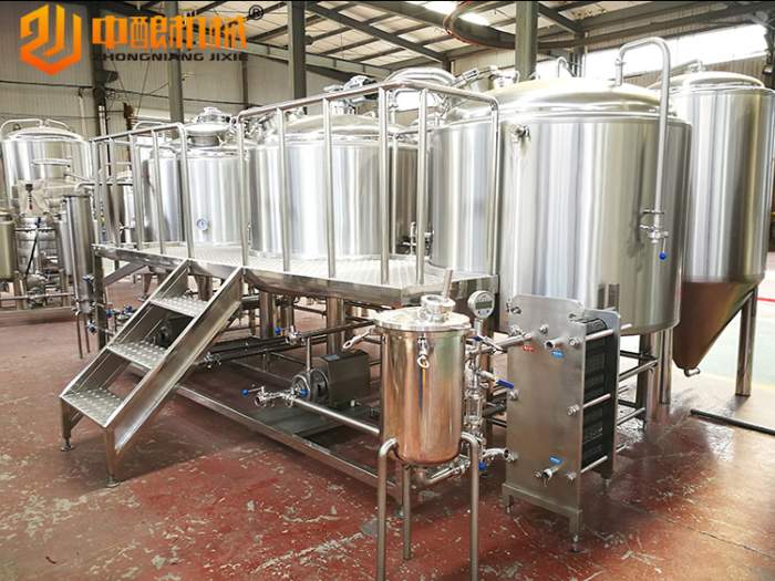 啤酒釀（niàng）造設備