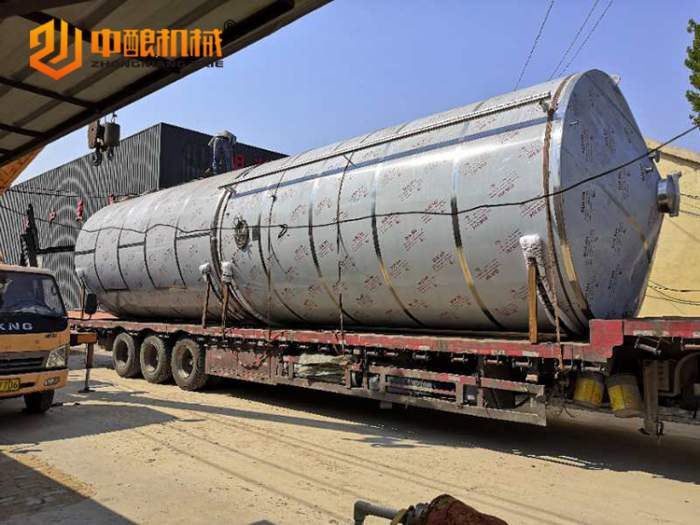 大（dà）型啤酒廠設備（bèi）